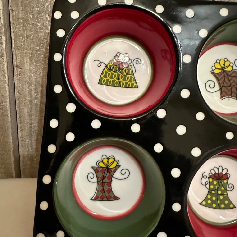 Pier 1 Imports Ceramic Christmas Muffin Pan